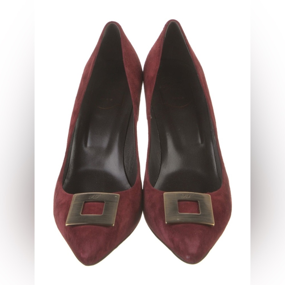 Roger Vivier Classic Pumps with logo buckle